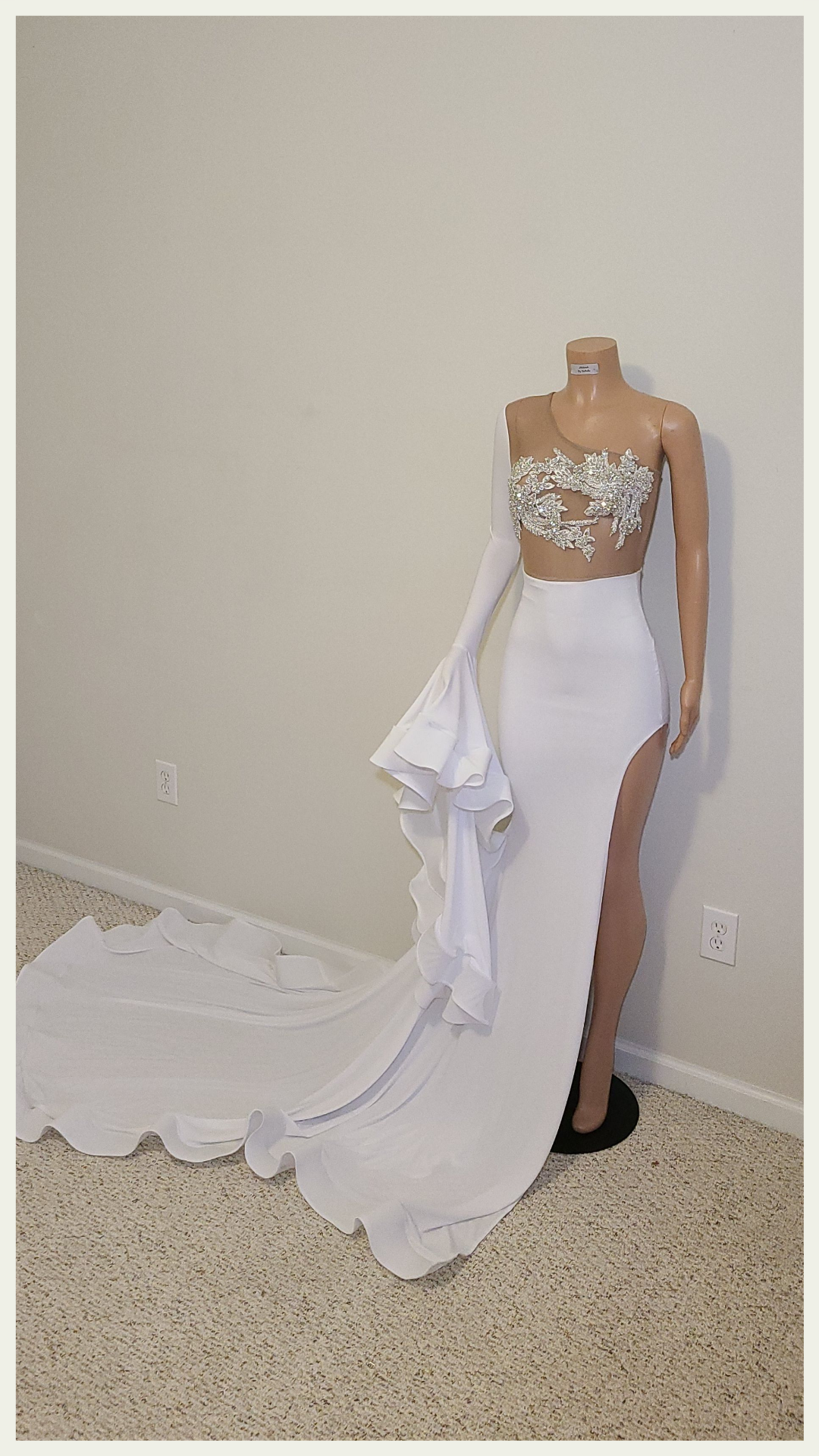 Angela-dress-rhinestone-appliqué-illusion-mesh-off-the-shoulder-bell-sleeves-hi-slit-skirt-with-train_2